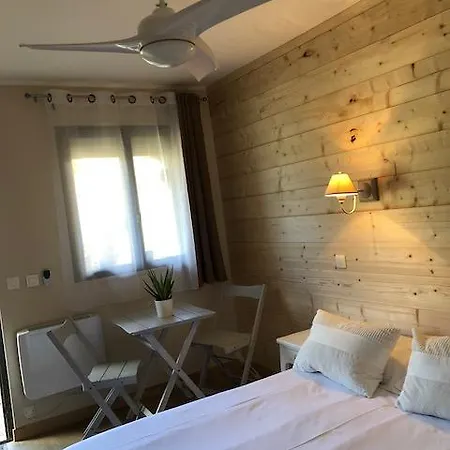 L'oceane Chambres D'hotes Saint-Hilaire-de-Villefranche